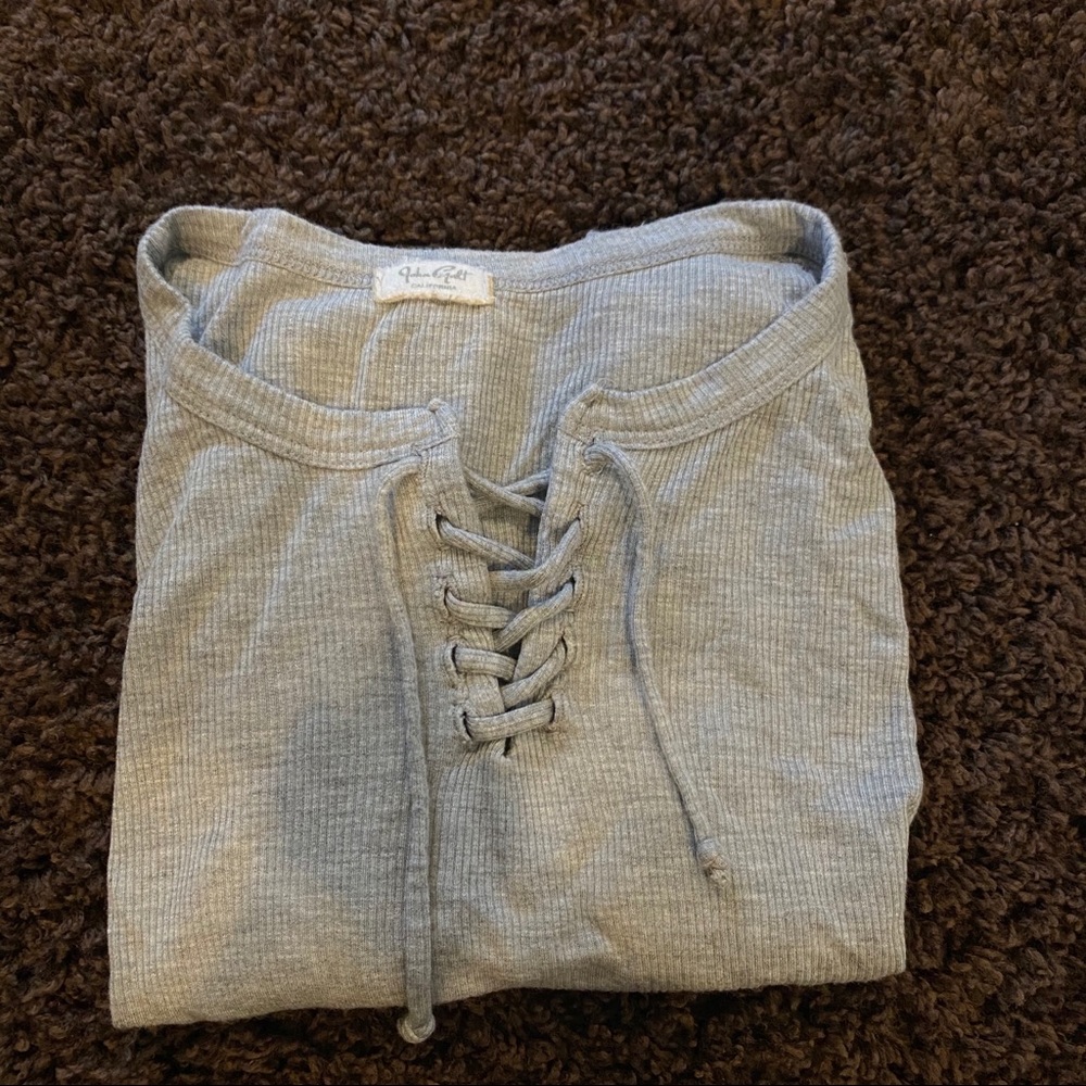 Brandy Melville grey crop top